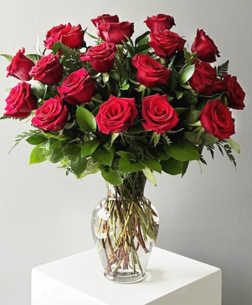 The Dreamy Red Rose Bouquet 12,18 or 24