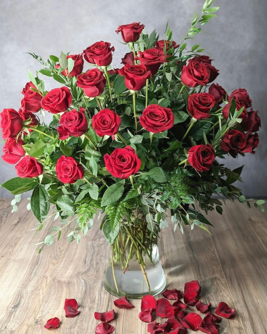 The Dreamy Red Rose Bouquet 12,18 or 24